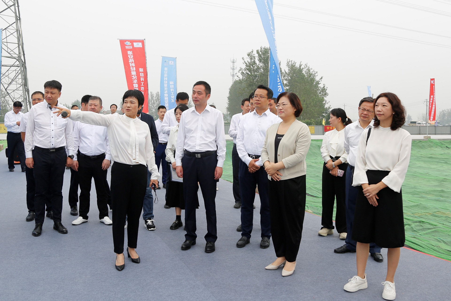 淮安凯发一触即发, 凯发一触即发官网轻量化车载新型显示组件项目开工建设3.JPG